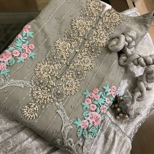 Agha noor dress medium